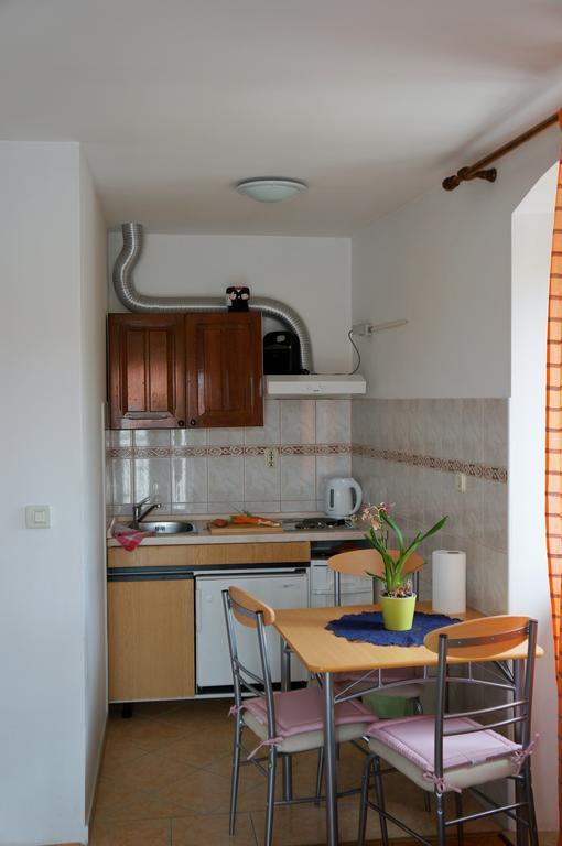 Kamena Apartment & Studio มาคาร์สกา ภายนอก รูปภาพ